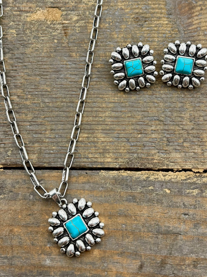 Missy Turquoise and Silver Pendant Necklace