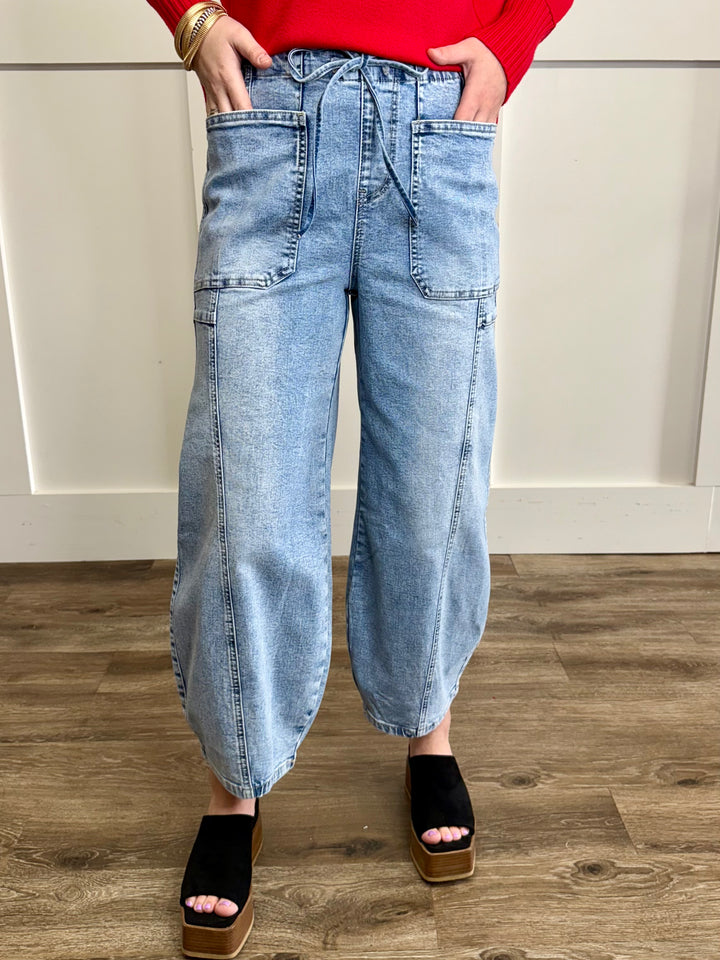Maria Patch Pocket Barrel Jean