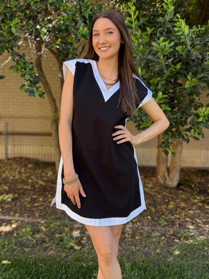 Black & White Social Charm Dress