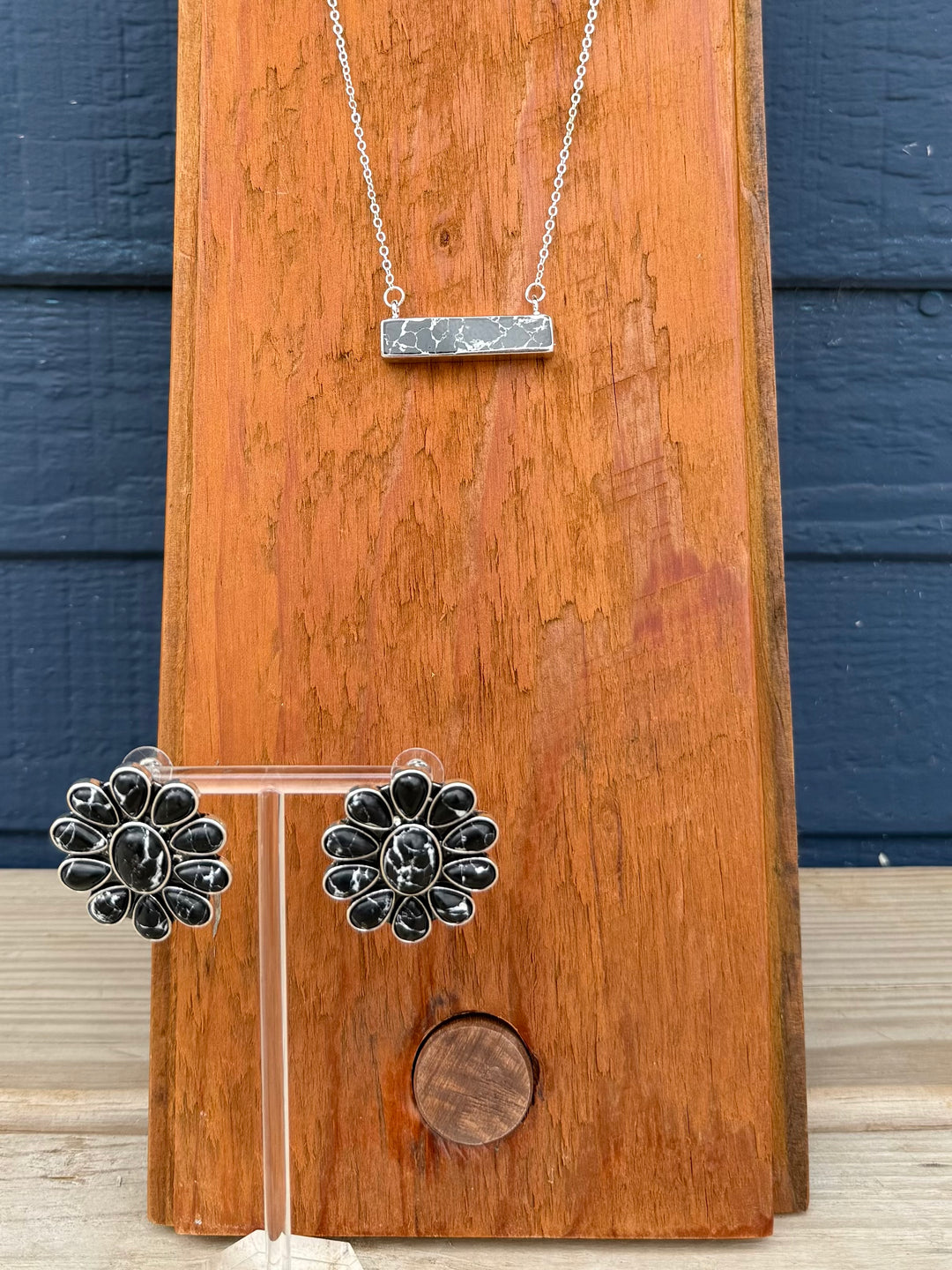 Montana Black Bar Necklace