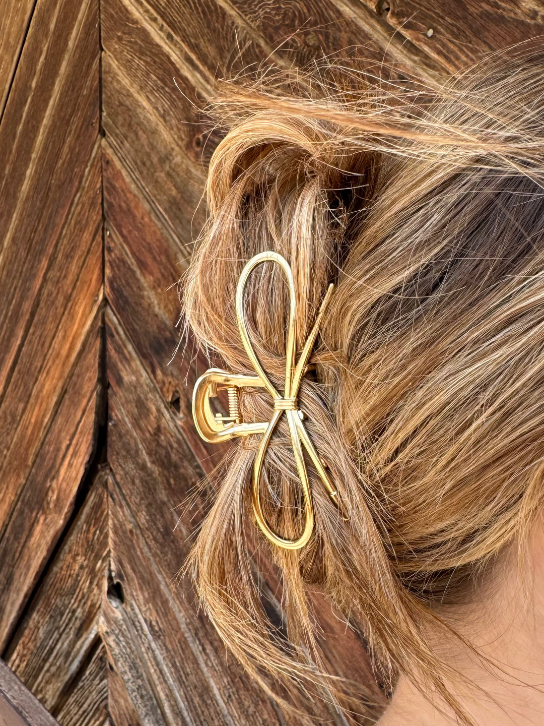 Golden Bow Metal Claw Clip