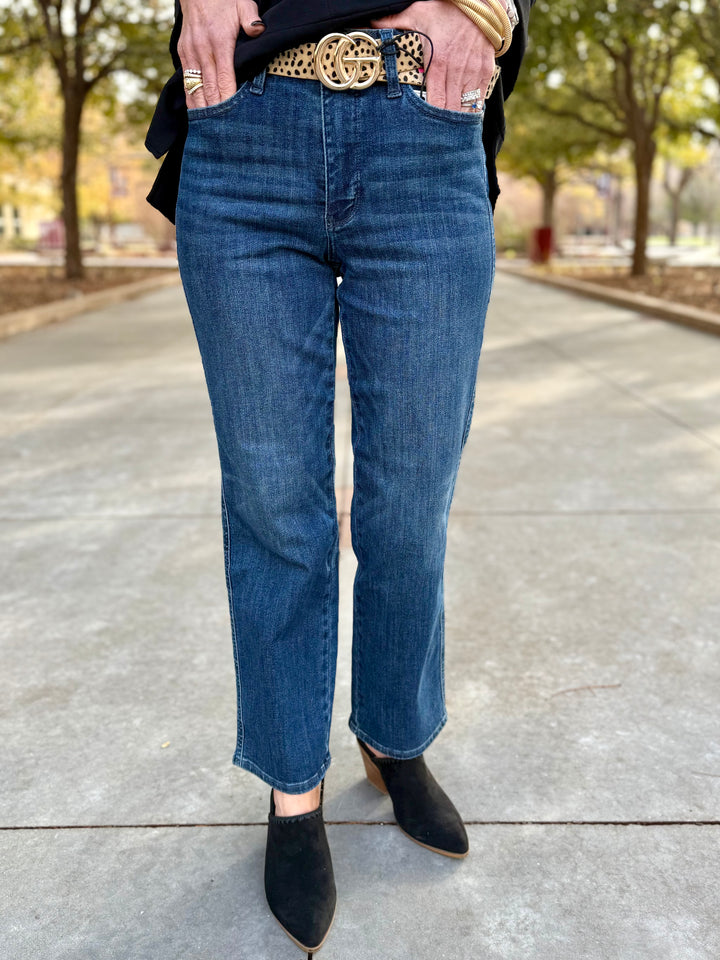 Arden Mid Rise Straight Leg PETITE Jean by Judy Blue