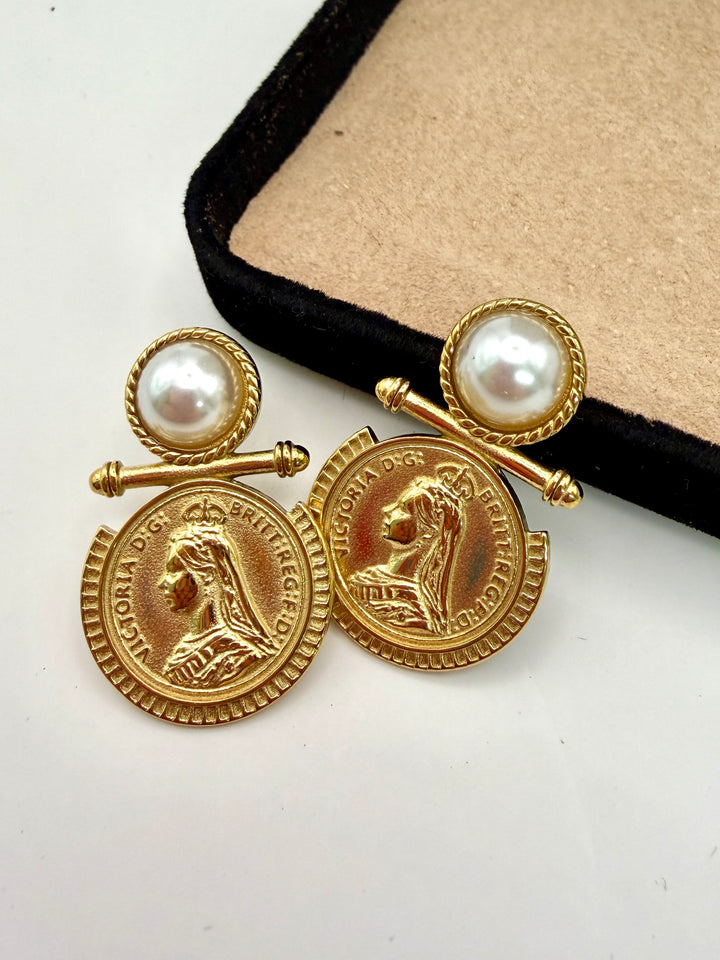 Macy Coin & Pearl Earrings by Chansuttpearls