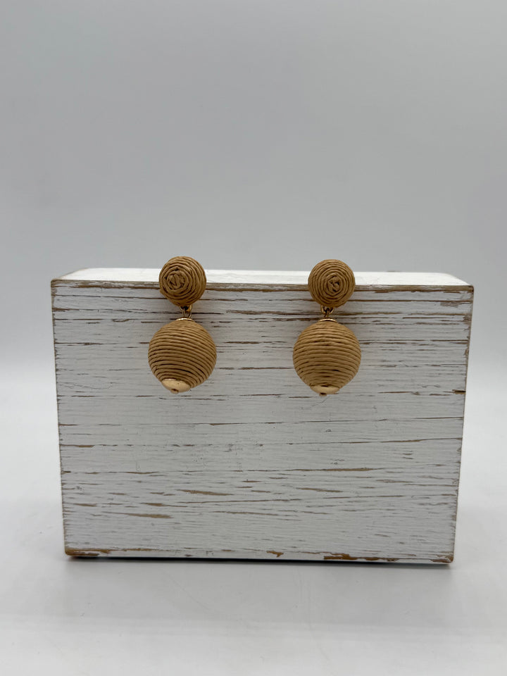 Flora Raffia Drop Earrings in Natural