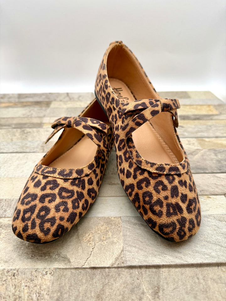 Layover Leopard Flat by Corkys