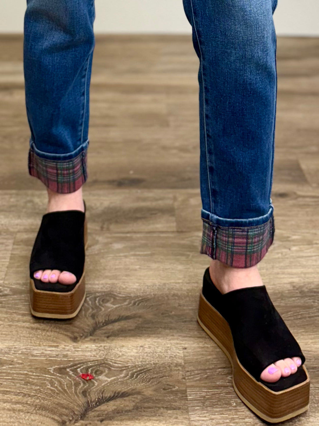 Amara Midrise Boyfriend Plaid Cuff Jean by Judy Blue