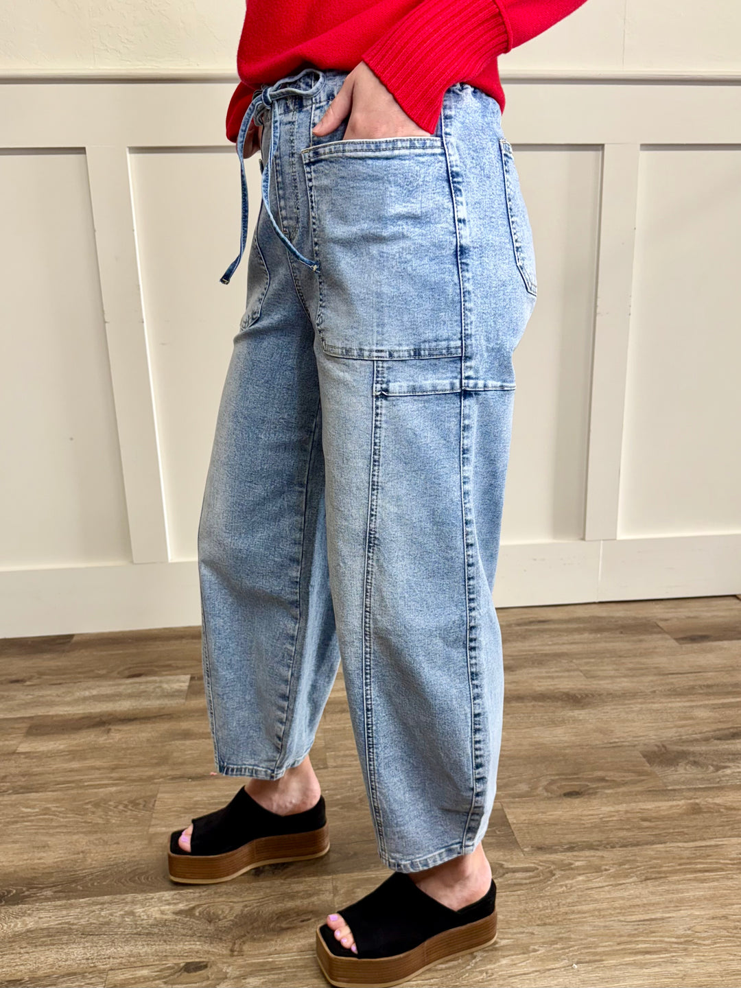 Maria Patch Pocket Barrel Jean