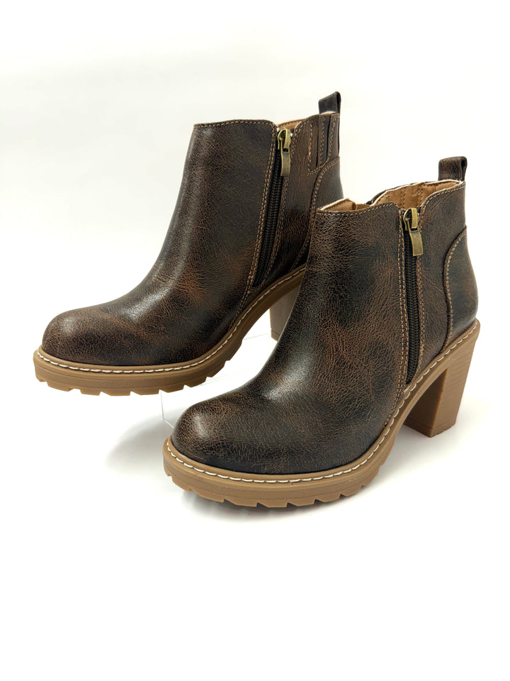 Rocky Top Brown Crinkle Boots by Corkys