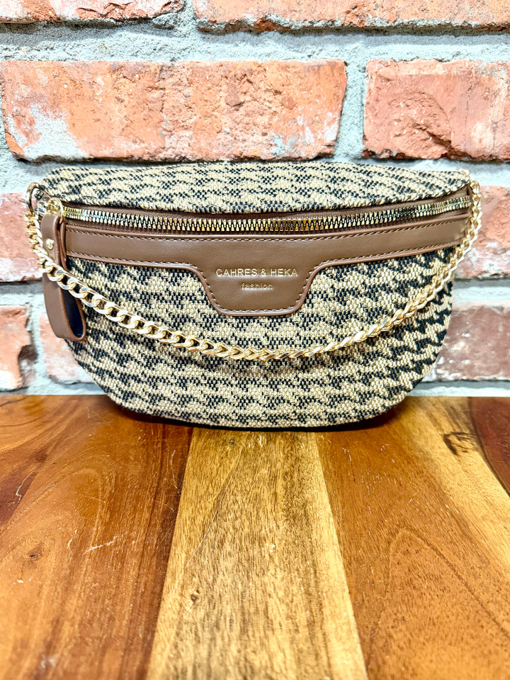 Houndstooth Chain Strap Crossbody Bag