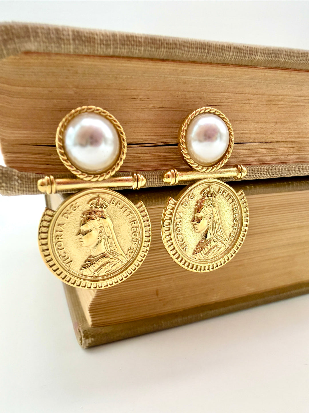 Macy Coin & Pearl Earrings by Chansuttpearls