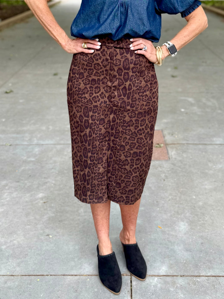 Spot On Leopard Skirt by THML
