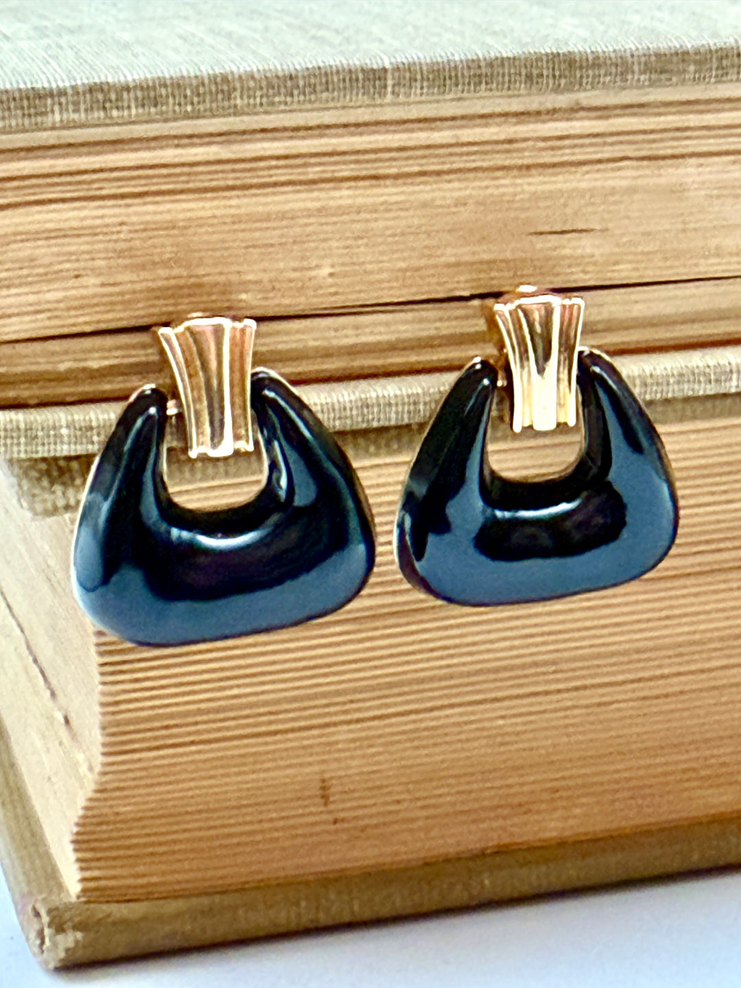 Modern Magic Black Earrings