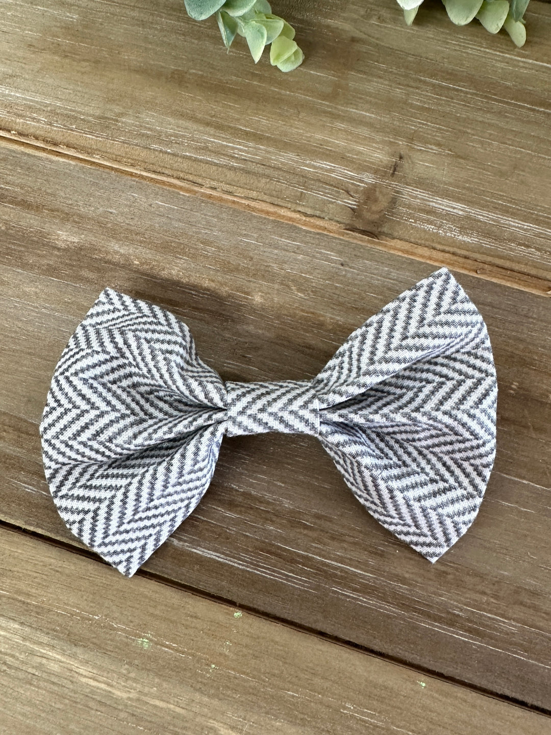 Bow Tie Pet Collar Attachment