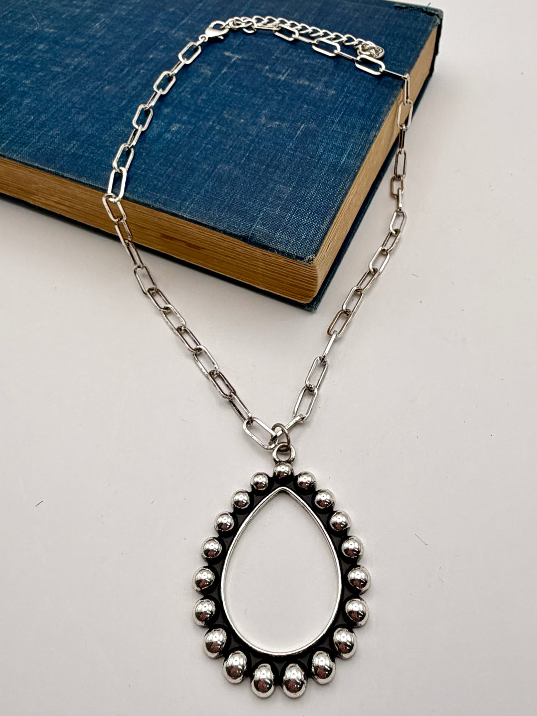 Erin Silver Pendant Necklace