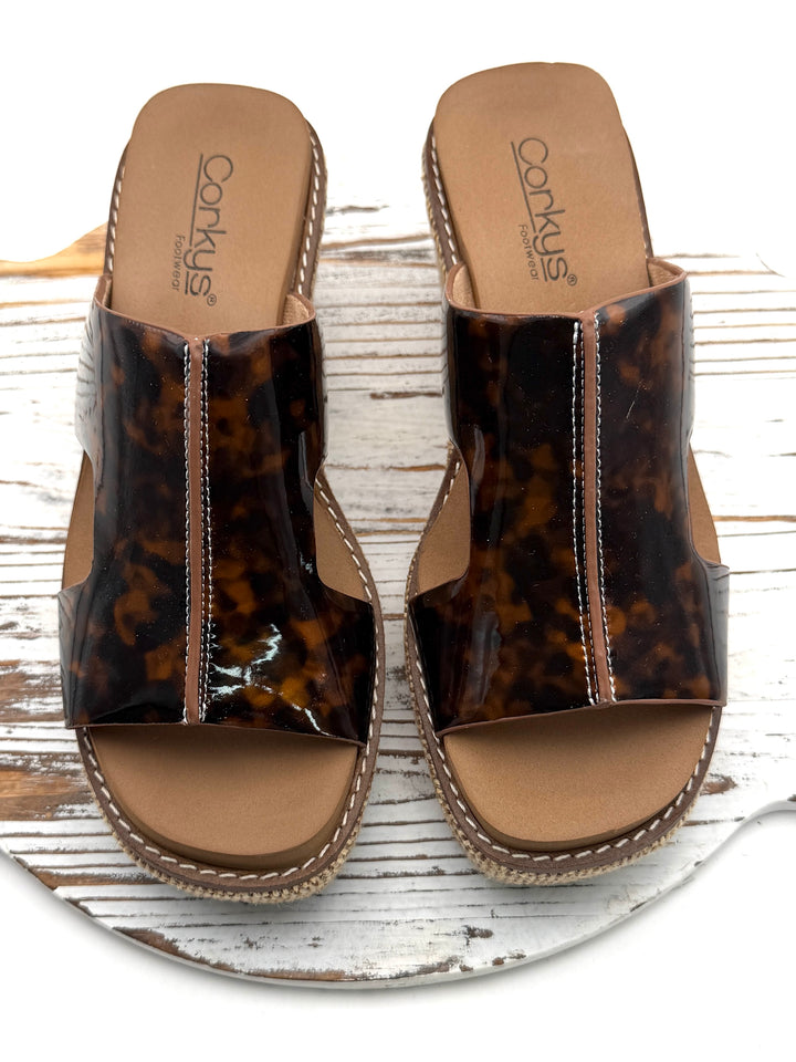 Kiss N Tell Tortoise Wedge by Corkys