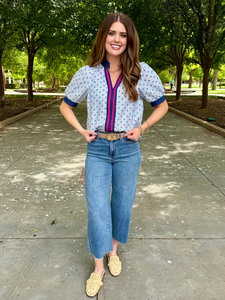 Daisy Details V-Neck Blouse