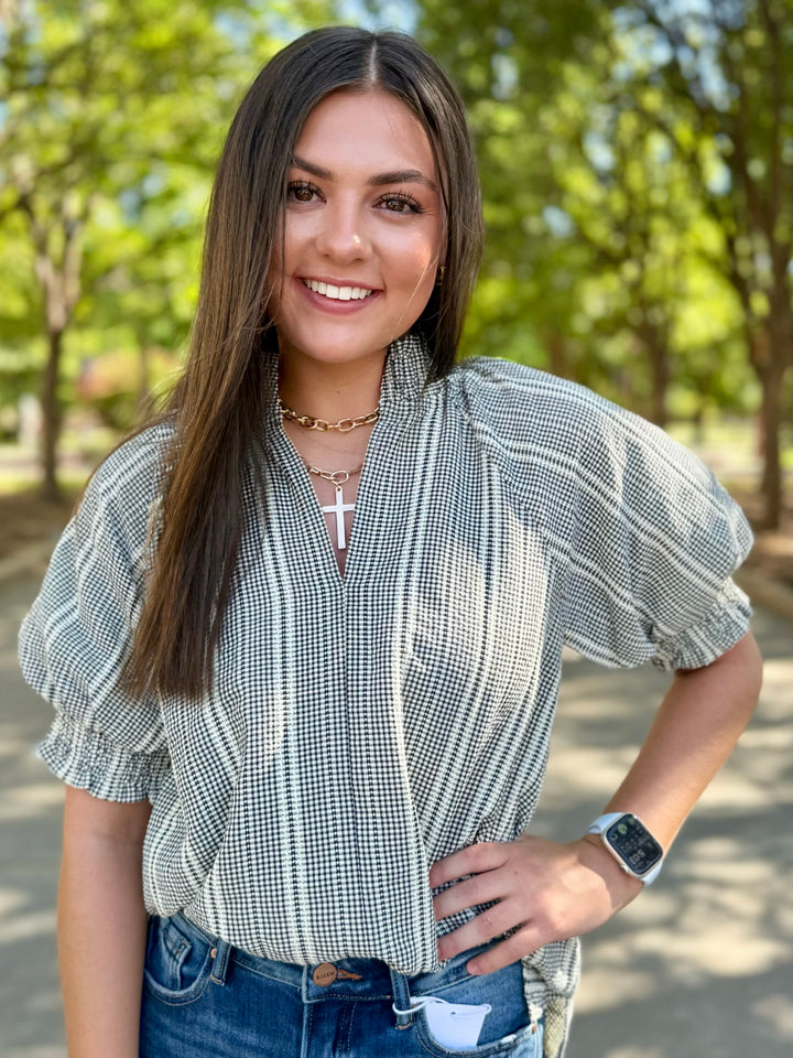 Gingham Charm Cream Puff Sleeve Top