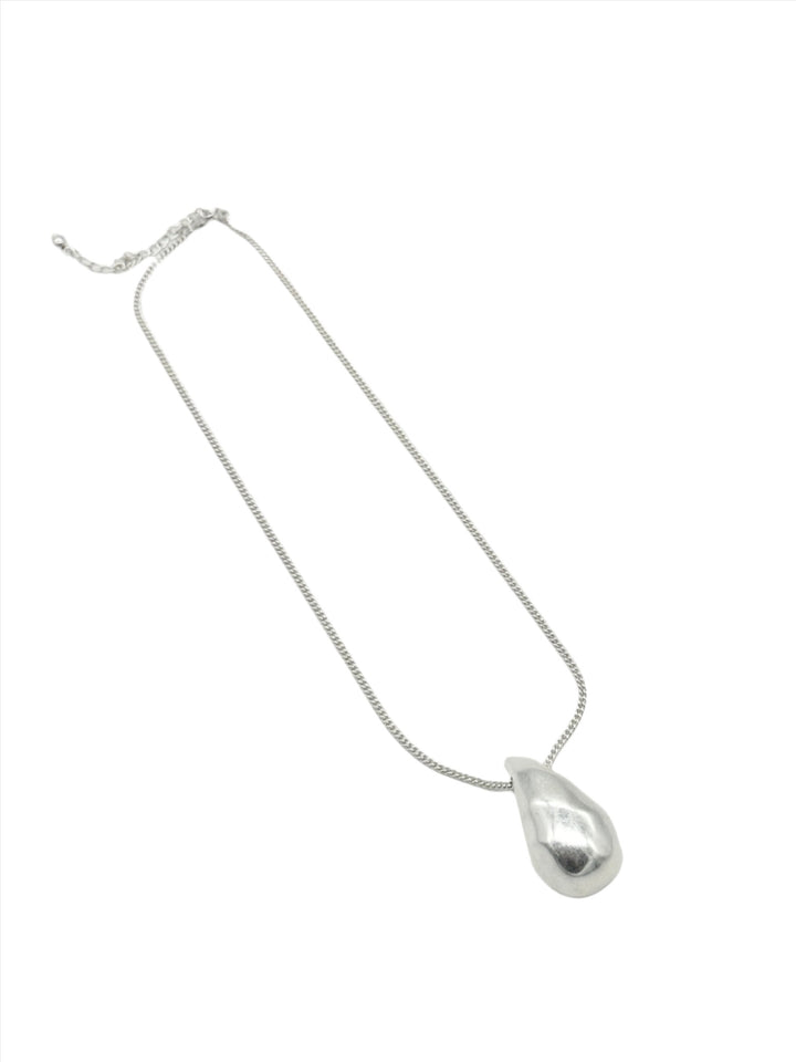 Leah Silver Teardrop Pendant Necklace