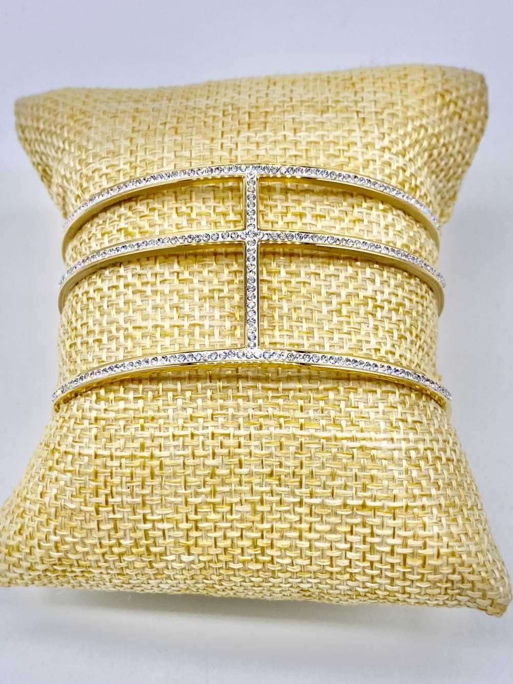 Elegant Cuff Bracelet - Gold - bracelet - Fossick Imports: 